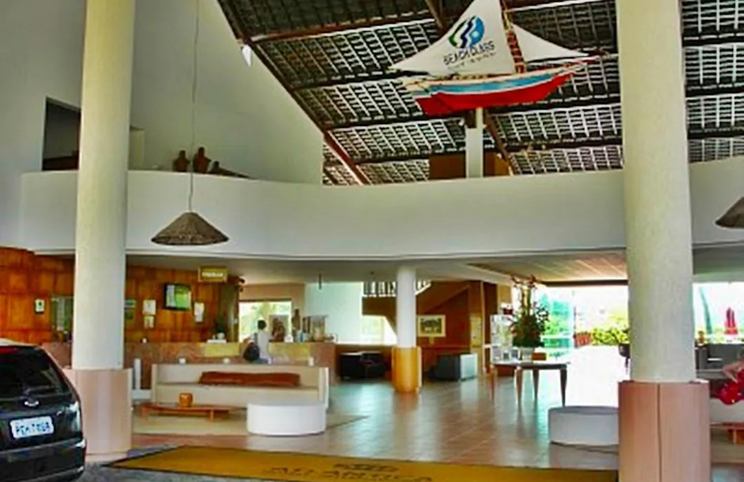 Flat No Beach Class Resort-1